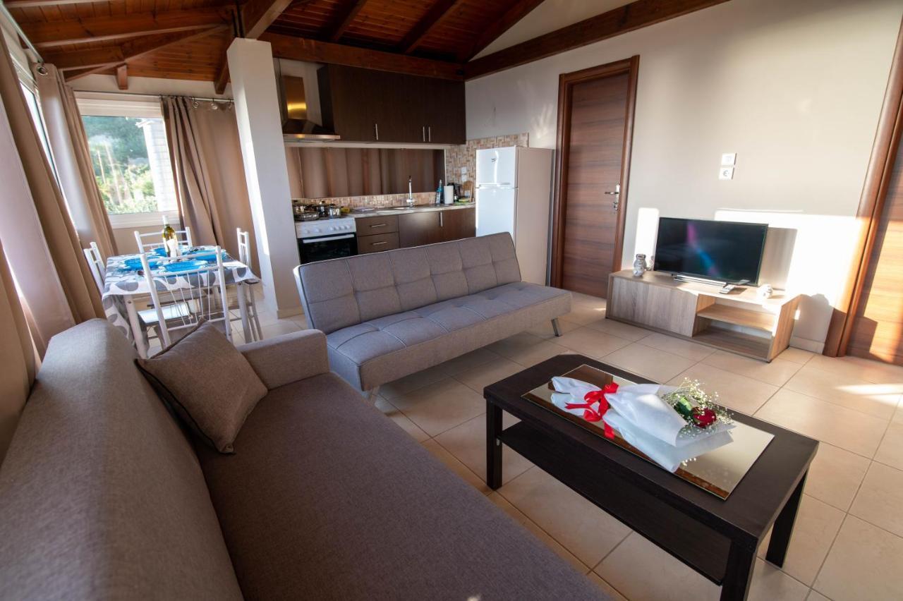 The Happiness Of Vangelis Paralia Vrachou Exterior foto